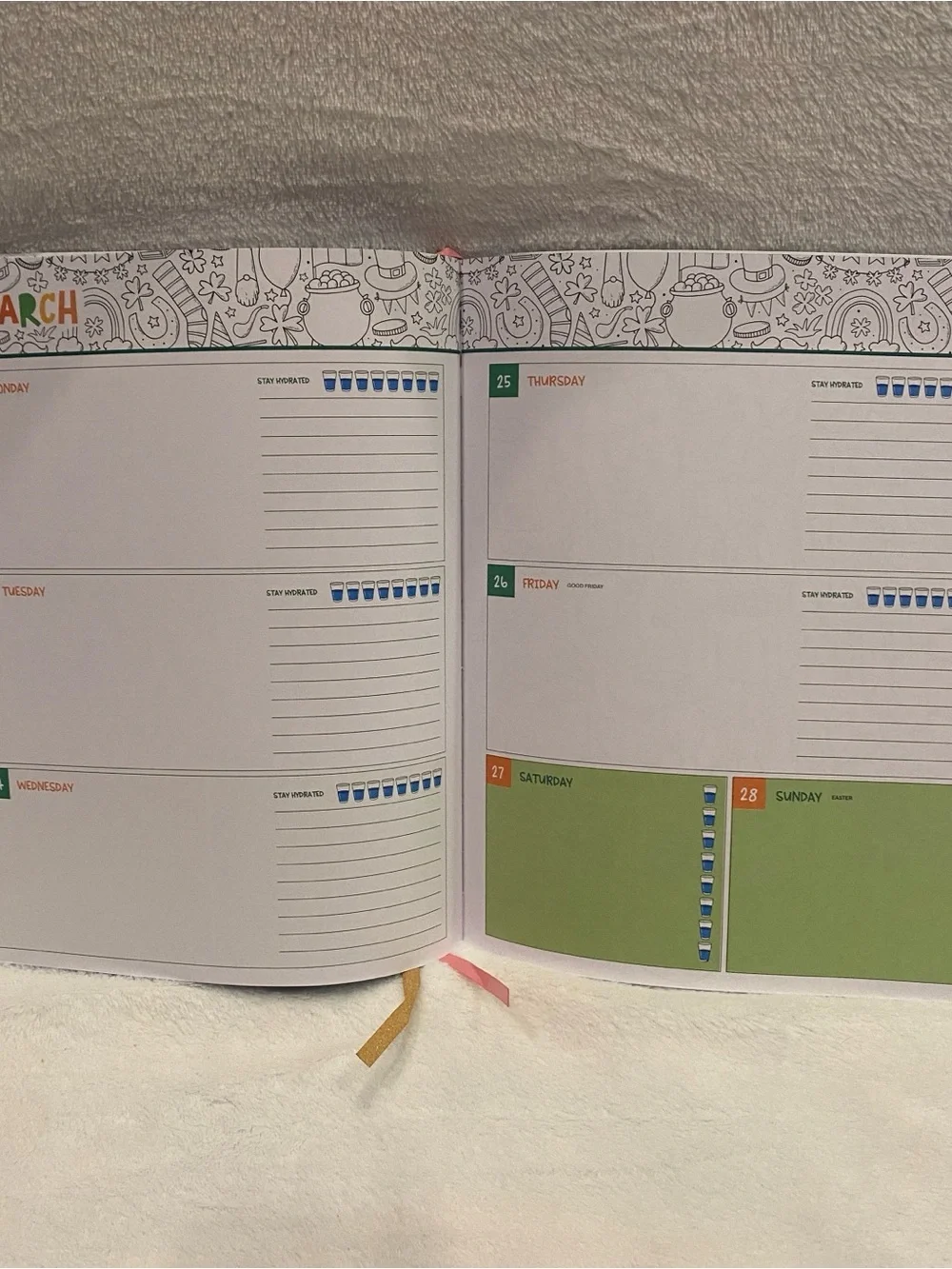 The Creative Expert Apples 17-Month Coloring Bound Planner Aug 2026-Dec 2027 NWT